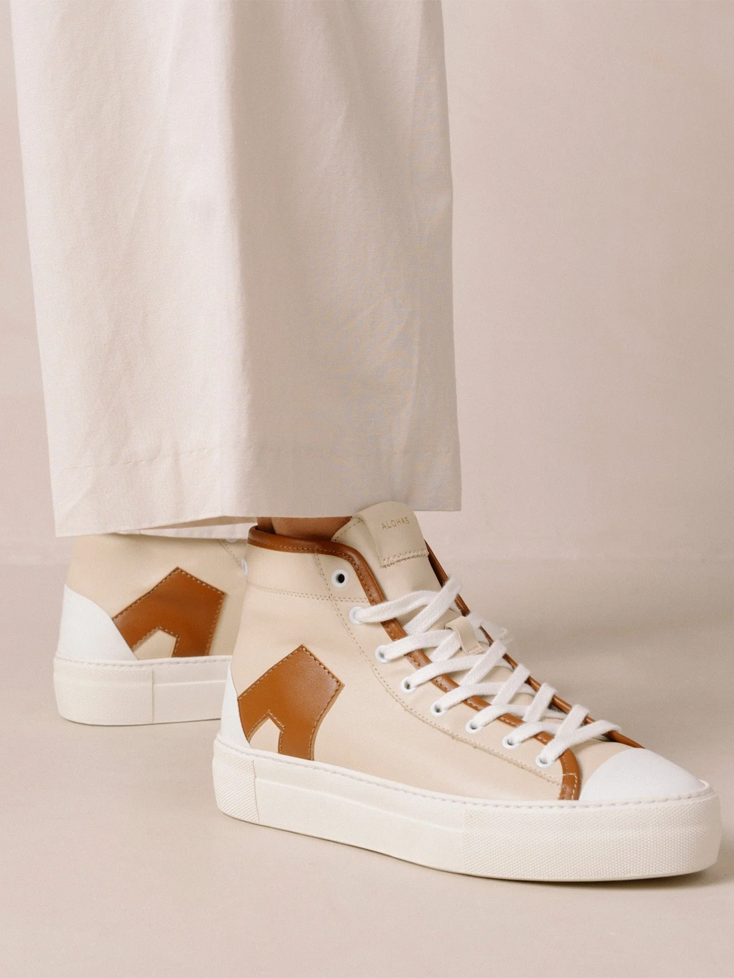 Alohas | TB.35 Sneakers | Cookie