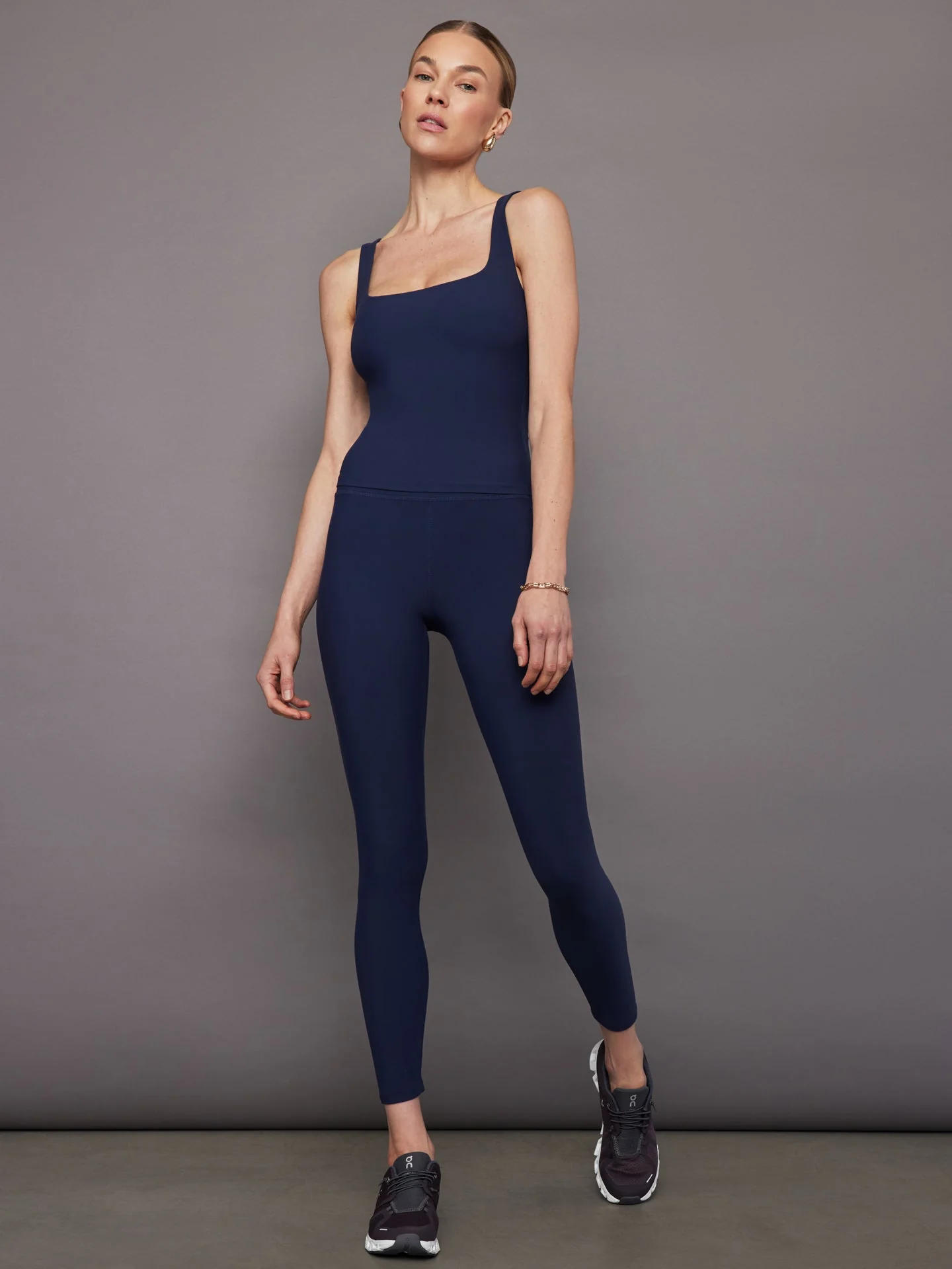High Rise Legging in Melt | Navy Blazer - Image 2